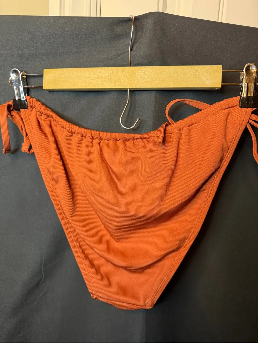 Shade & Shore Rust Orange Ribbed Triangle Bikini Set (M/L) - Picture 6 of 7